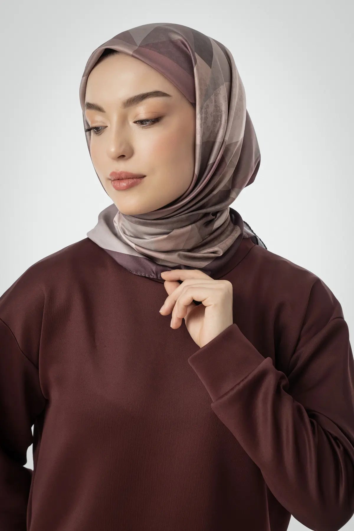 Desenli Twill Eşarp Astrid - Bordo