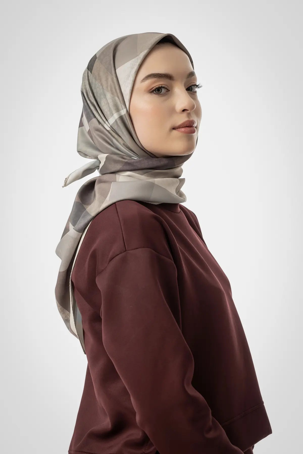 Desenli Twill Eşarp Astrid - Toprak