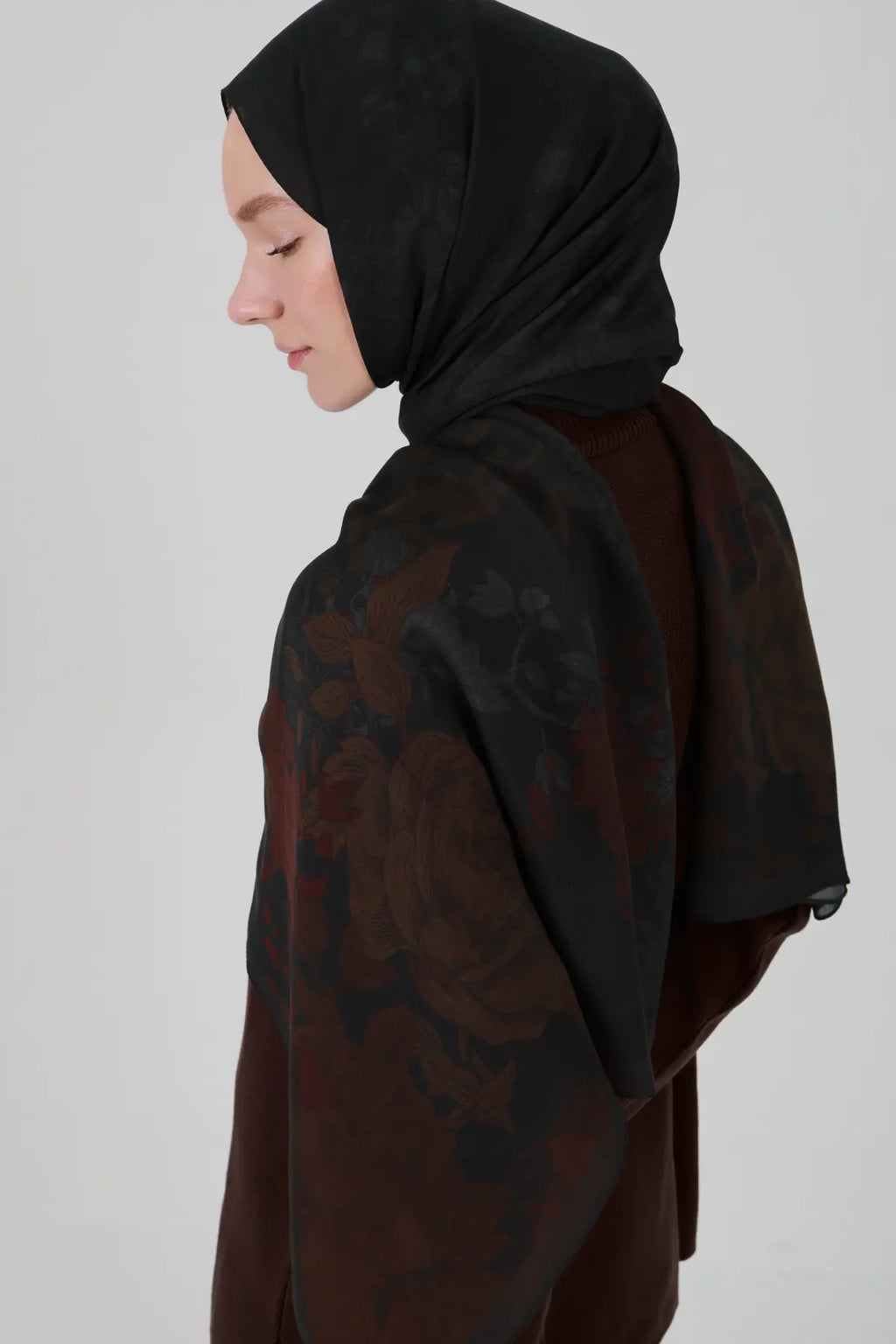 Antik Gül Desenli Antrasit Şal - MK24