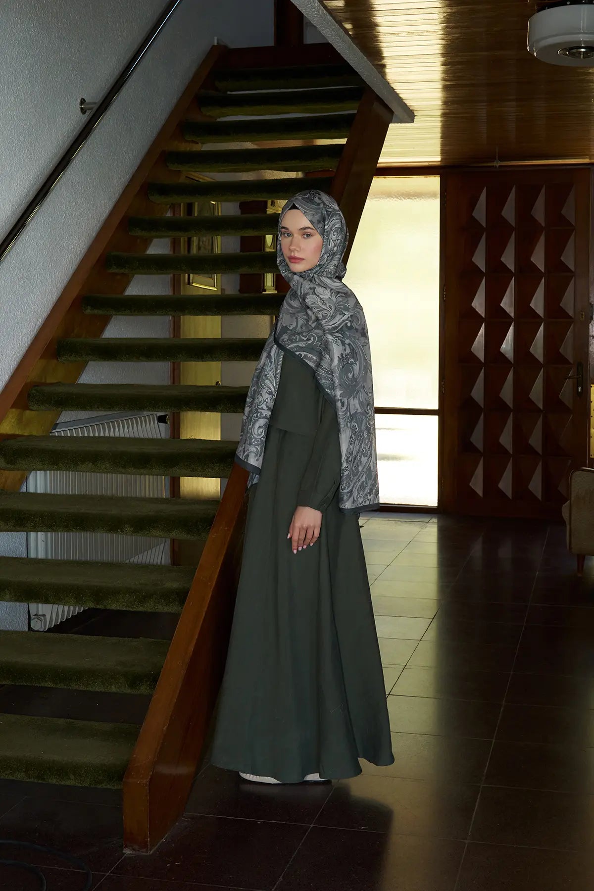 Botanik Desenli Kül Şal - S01