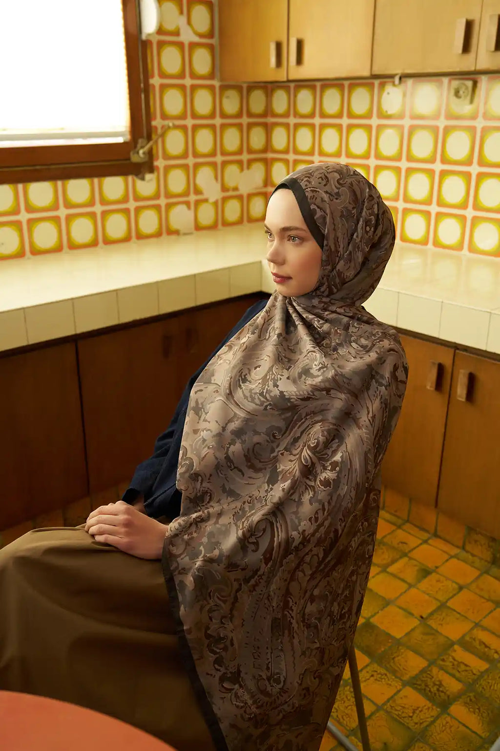 Botanik Desenli Taş Beji Şal - S03