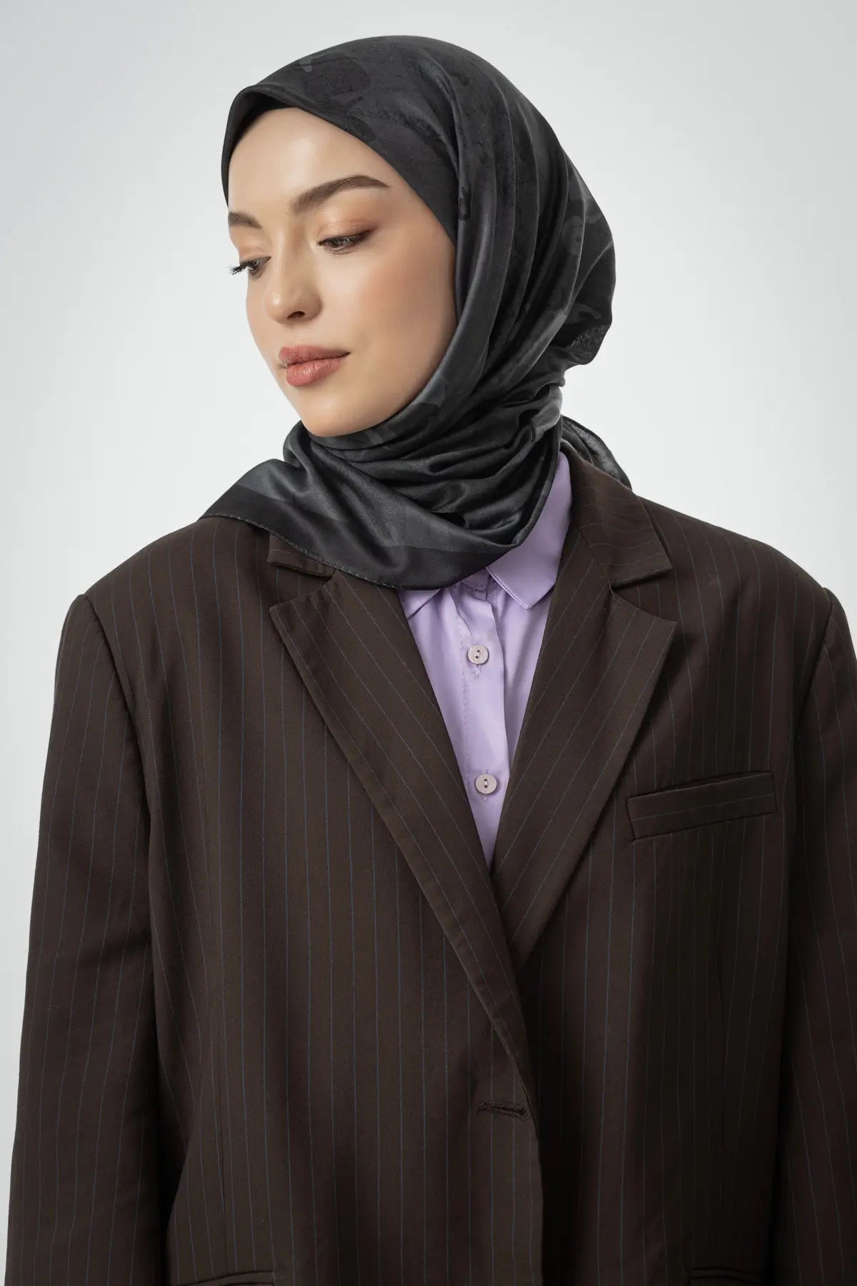 Mila Desenli Antrasit Eşarp - S15