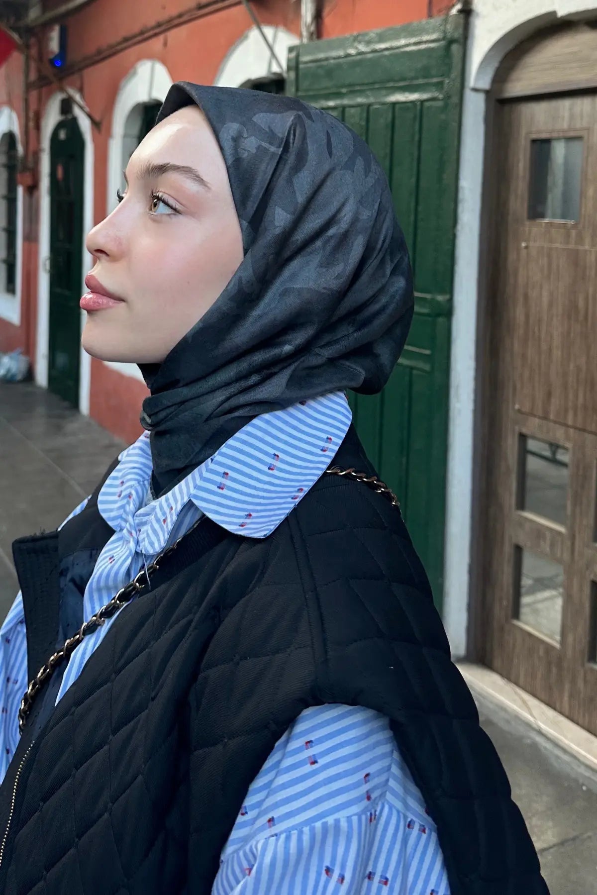 Mila Desenli Antrasit Eşarp - S15