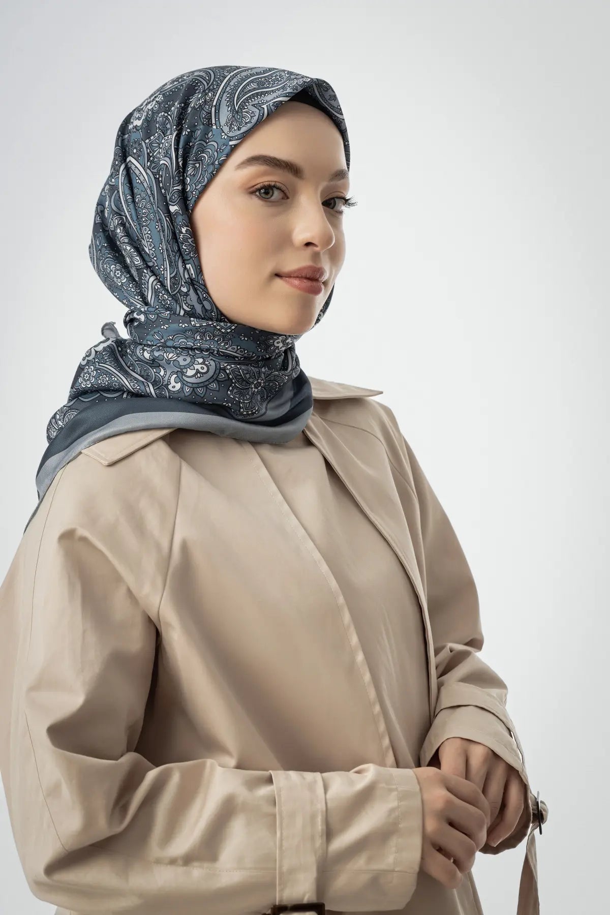 Terra Desenli Koyu Mavi Eşarp - MK11