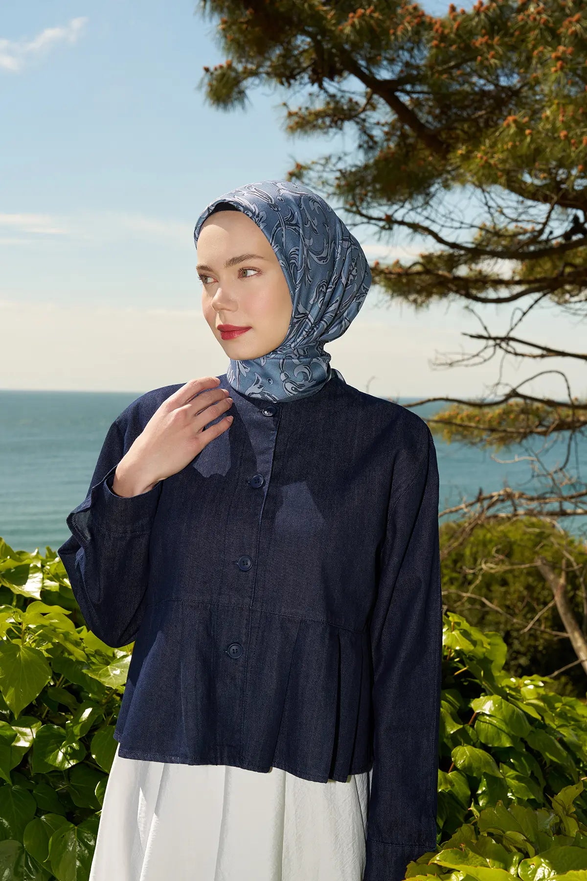 Flora Desenli Mavi Eşarp - MK02