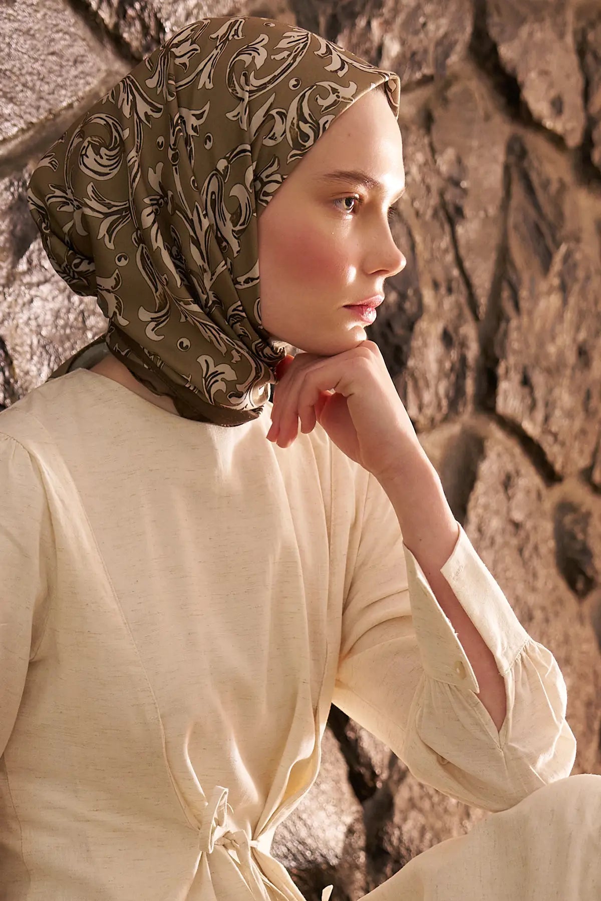 Flora Desenli Yeşil Eşarp - MK03