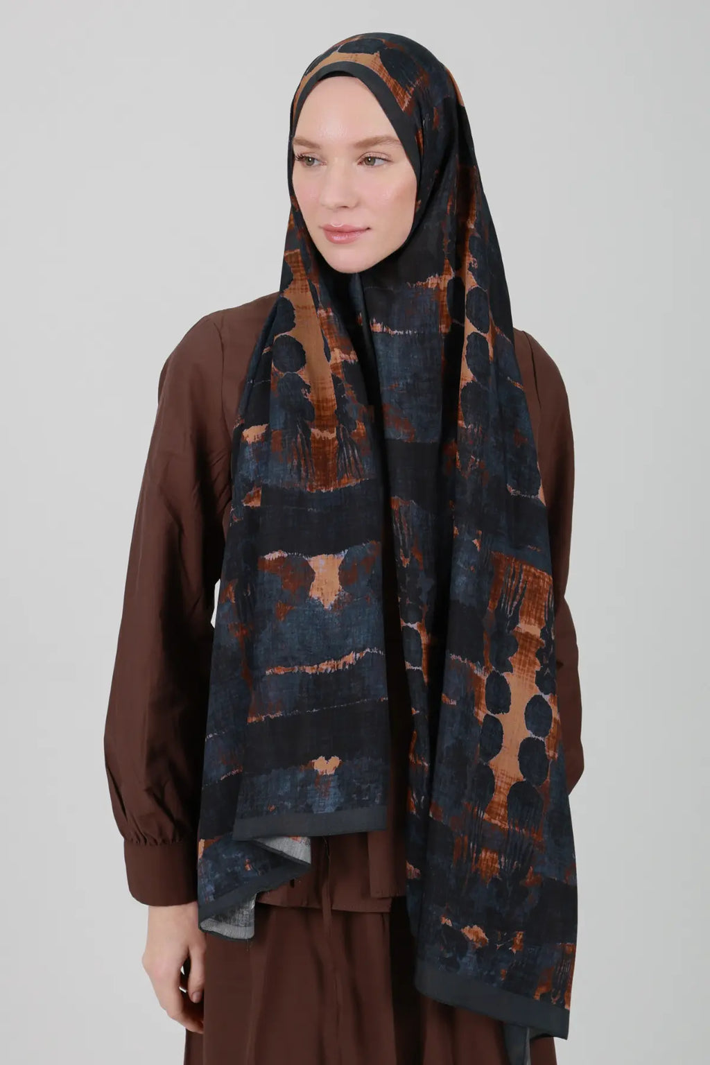 Fresk Desenli Lacivert Kahve Şal - S37