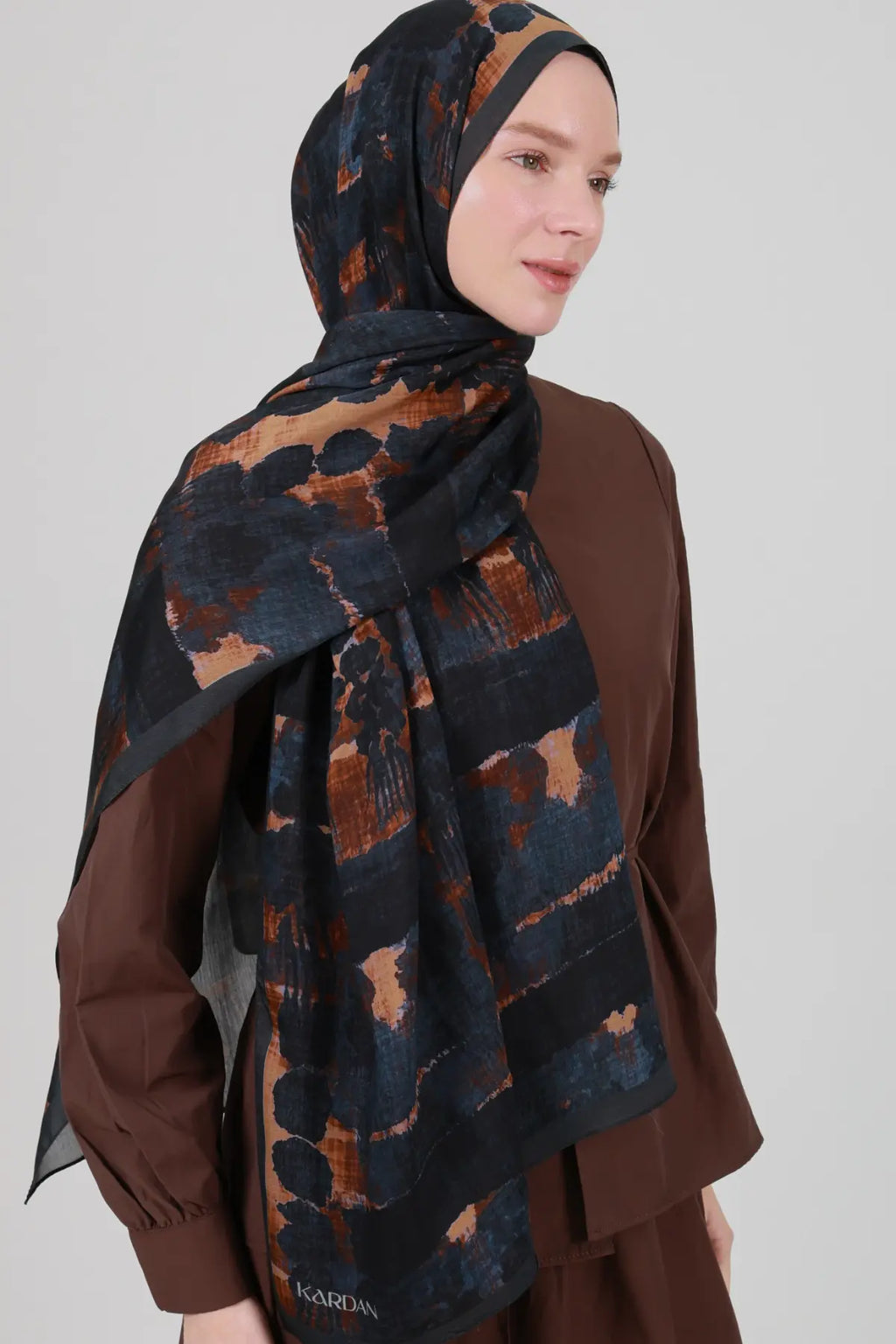 Fresk Desenli Lacivert Kahve Şal - S37