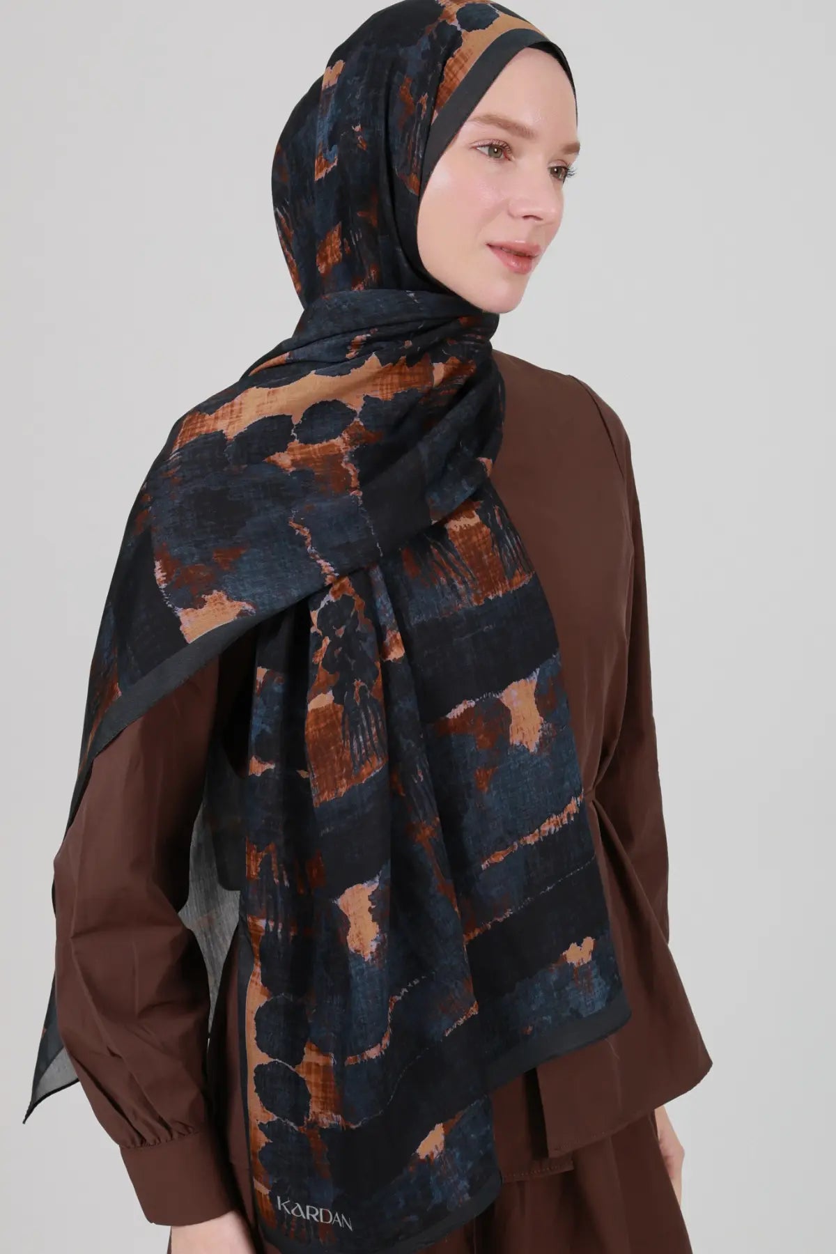Fresk Desenli Lacivert Kahve Şal - S37