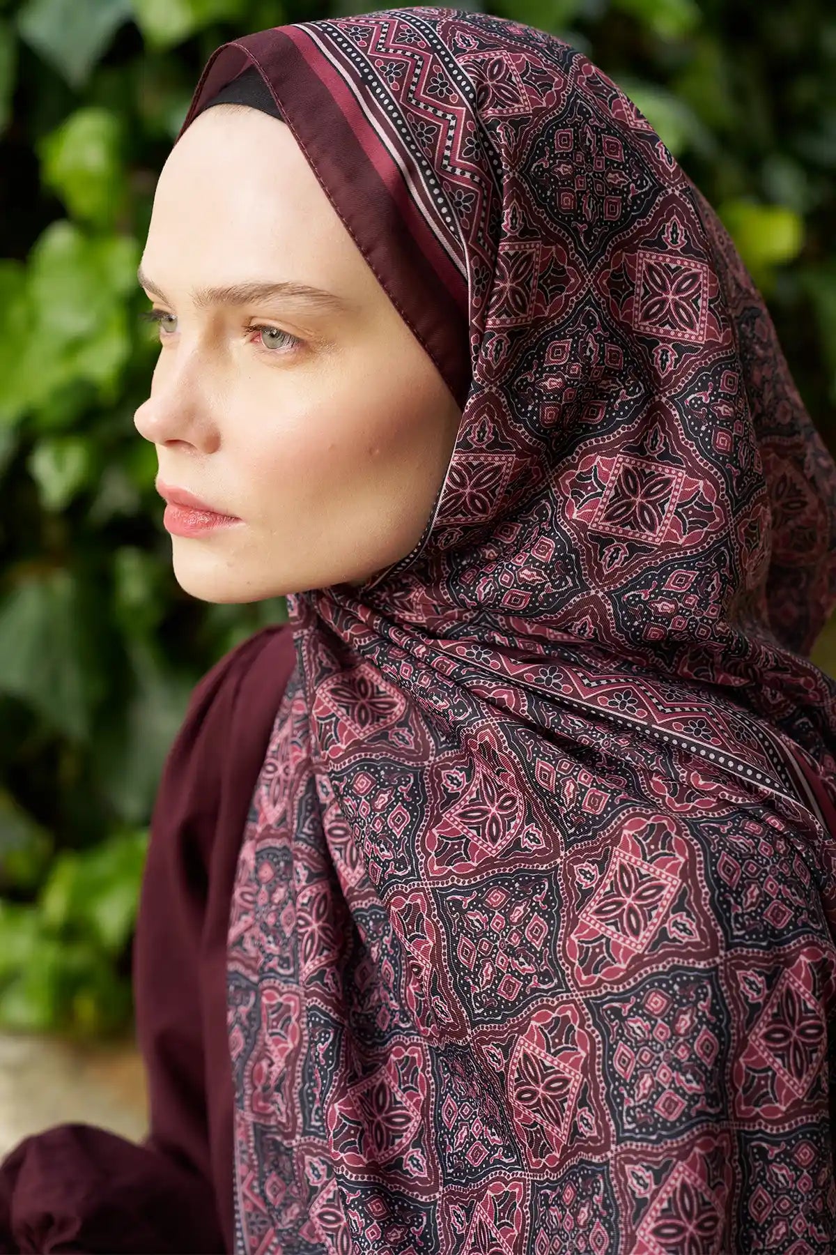 Motif Desenli Bordo Şal - MG02