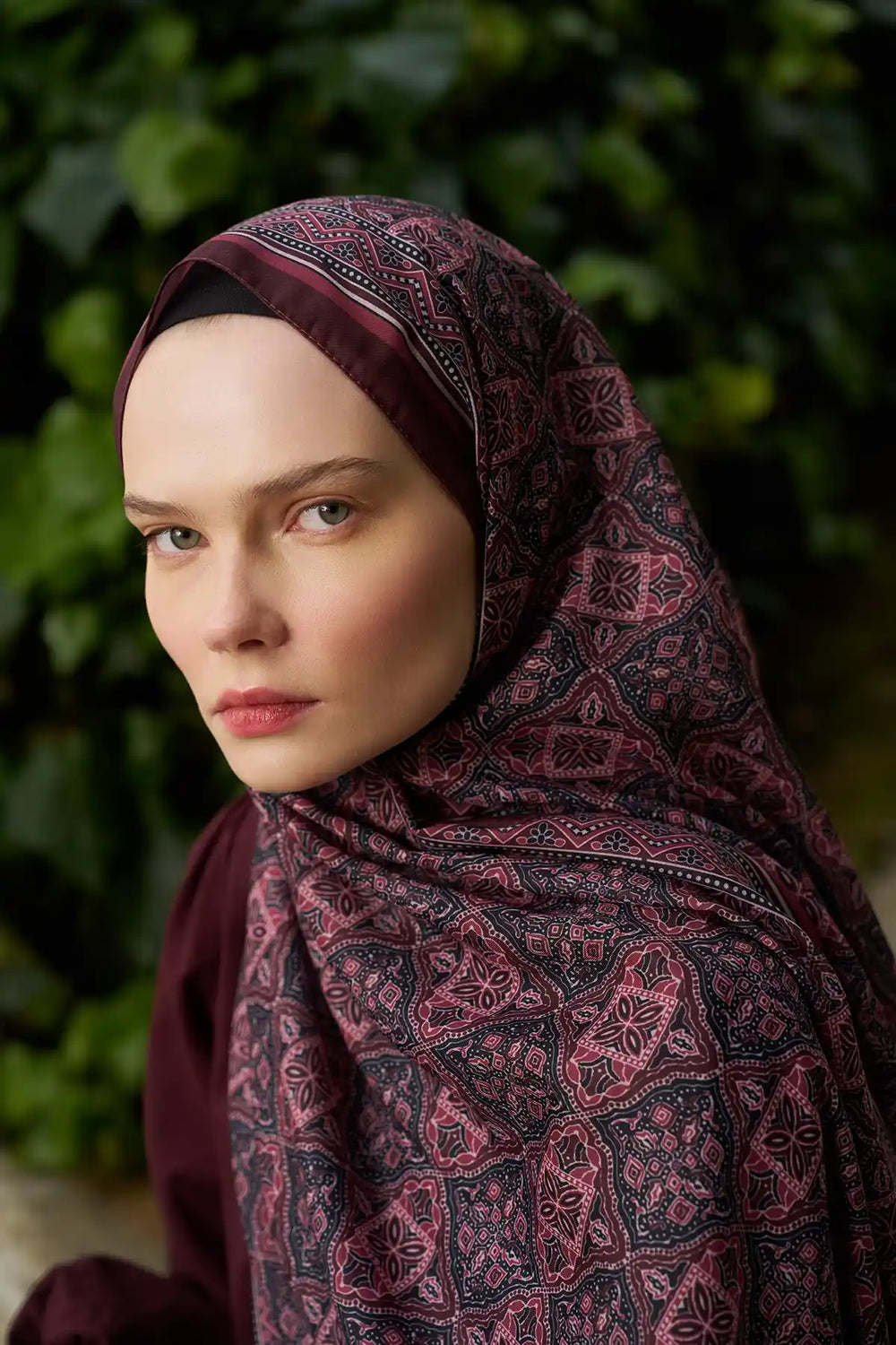 Motif Desenli Bordo Şal - MG02
