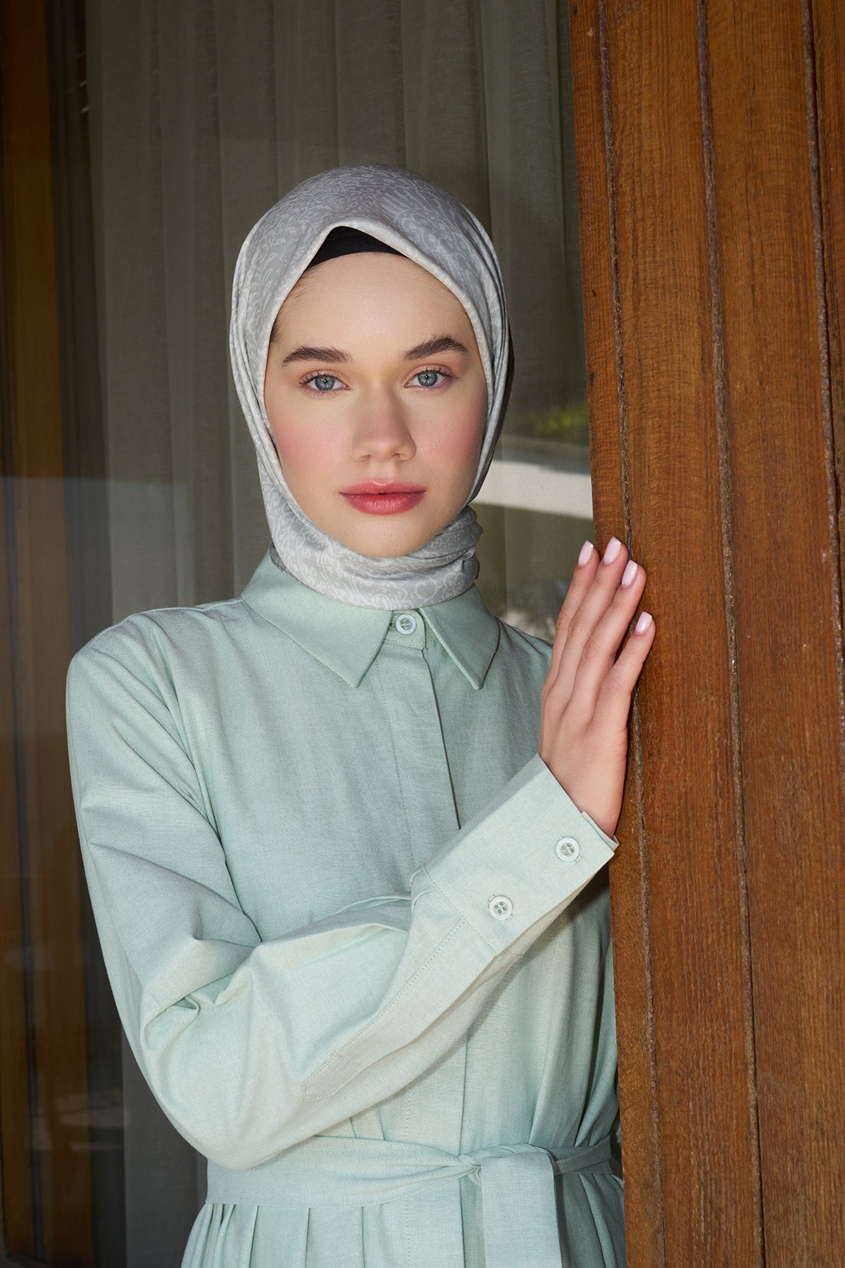 Paisley Desenli Bej Eşarp - MK05
