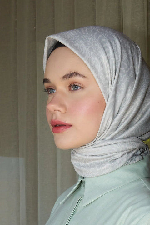 Paisley Desenli Bej Eşarp - MK05
