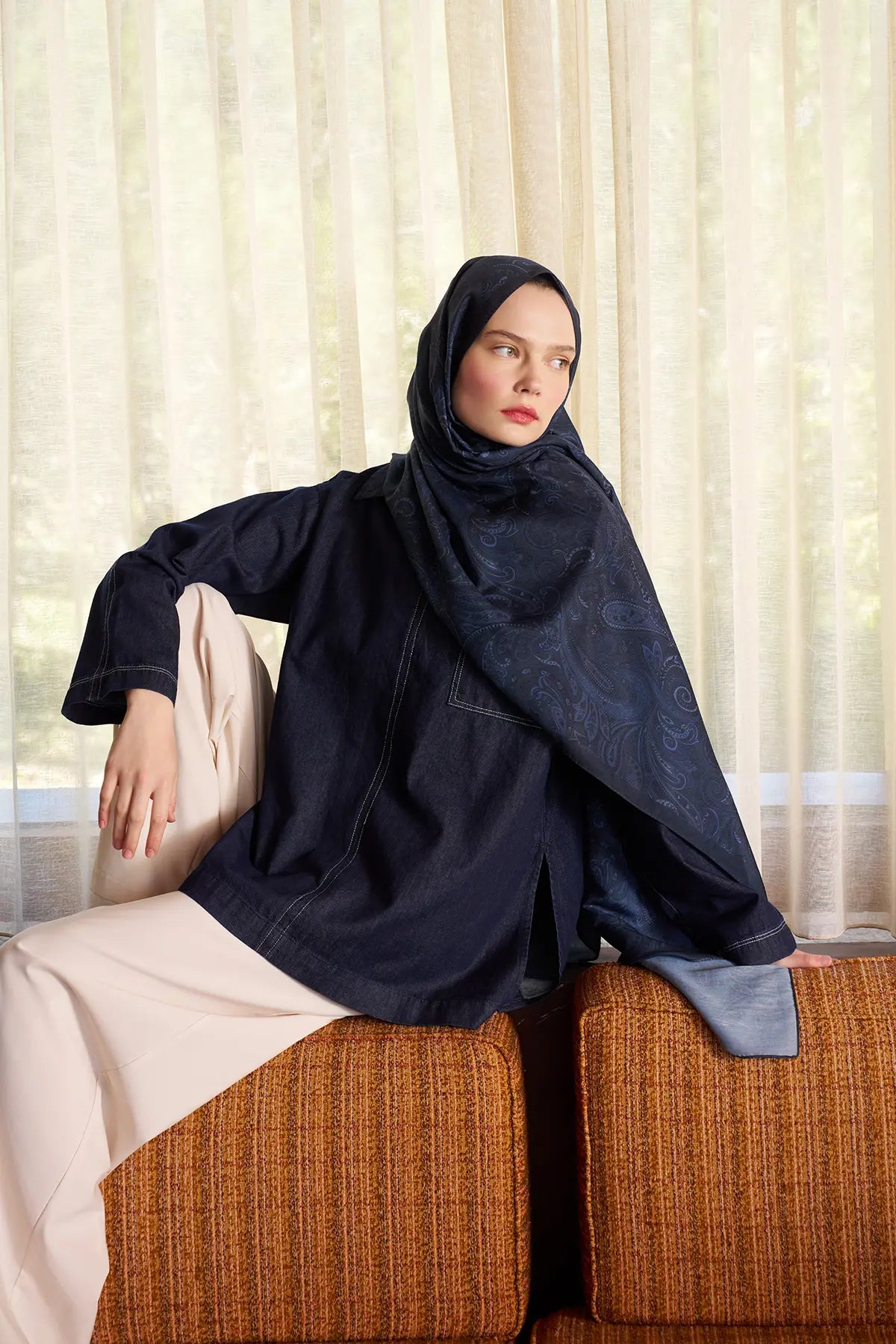 Paisley Desenli Lacivert Şal - MK07