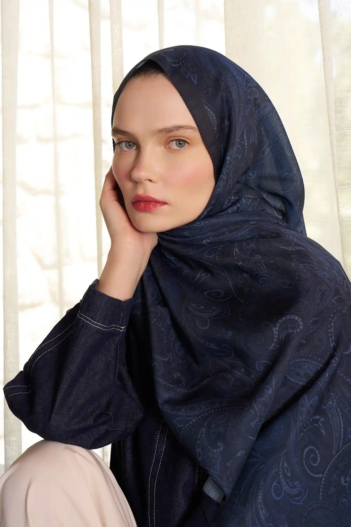 Paisley Desenli Lacivert Şal - MK07