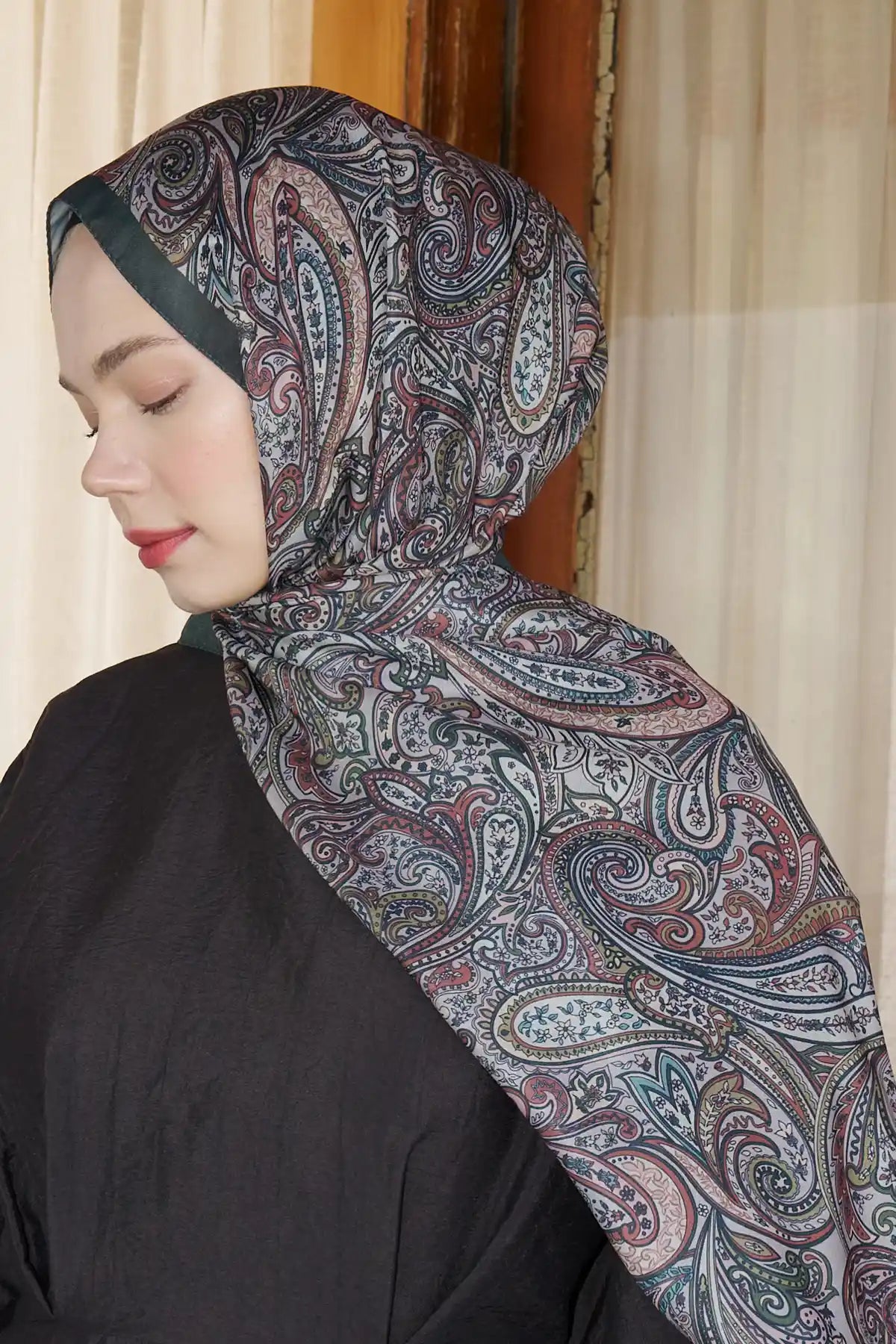 Paisley Desenli Yeşil Şal - MK05