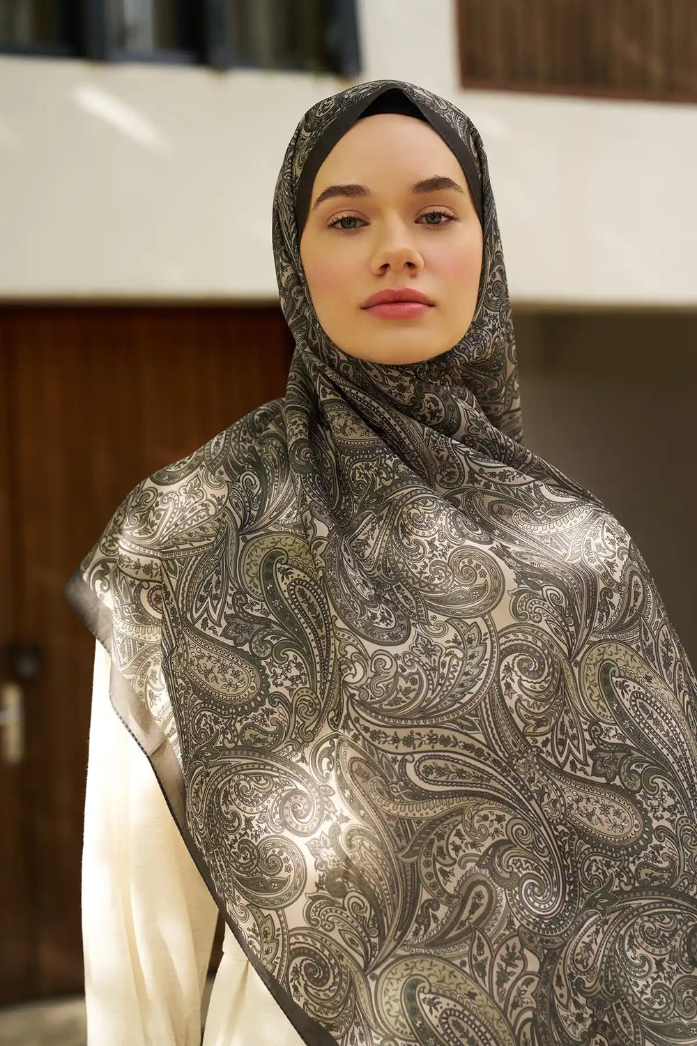 Paisley Desenli Haki Şal - MK06