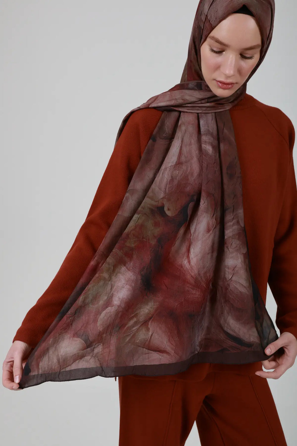 Soyut Desenli Puslu Bordo Şal - M19