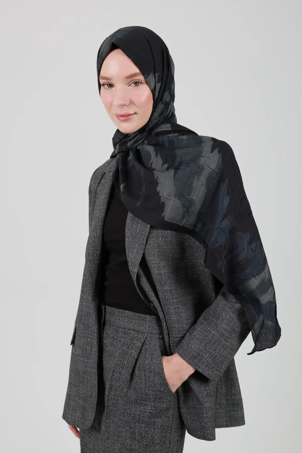 Zigzag Desenli Lacivert Şal - M27