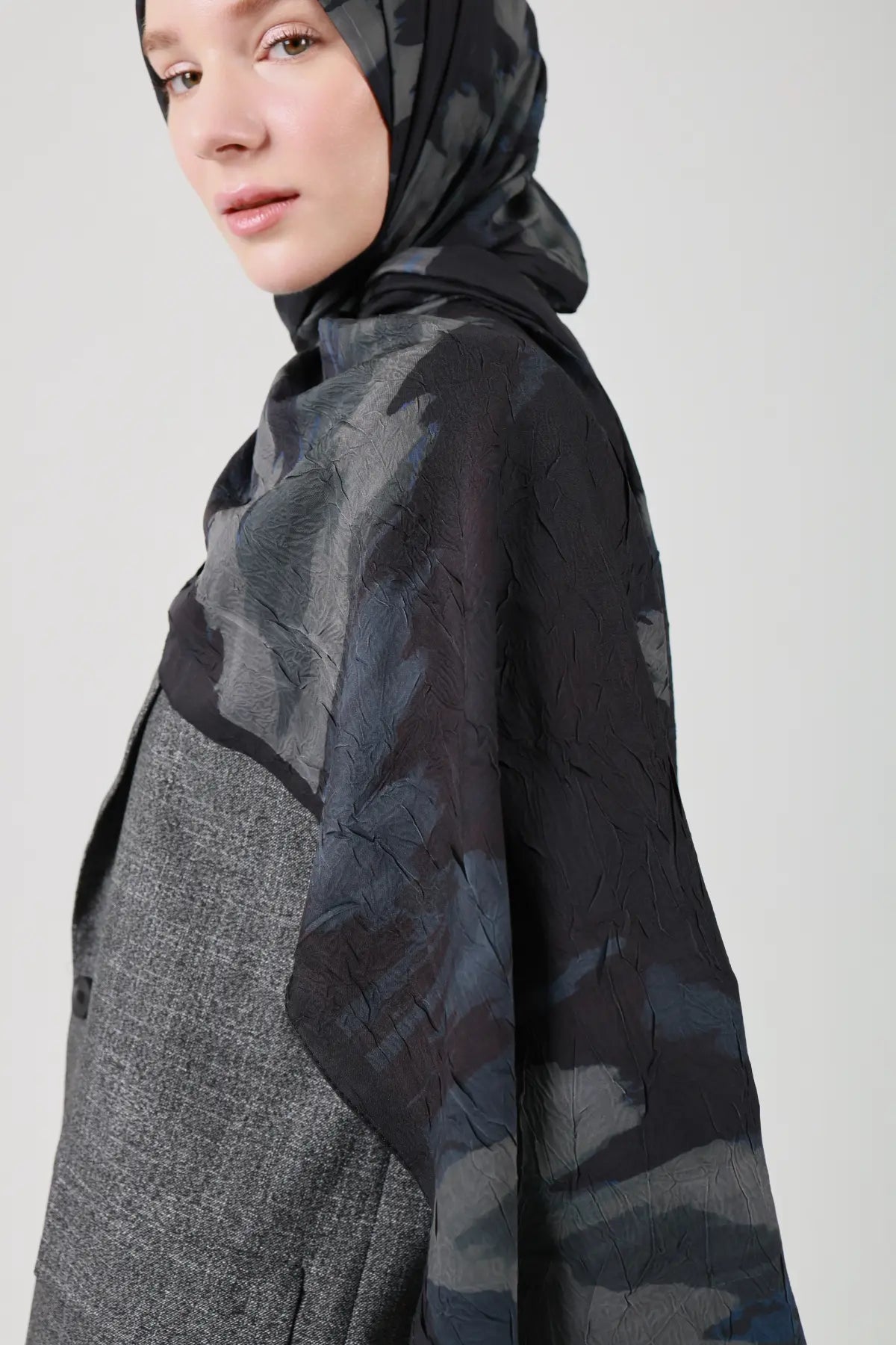 Zigzag Desenli Lacivert Şal - M27