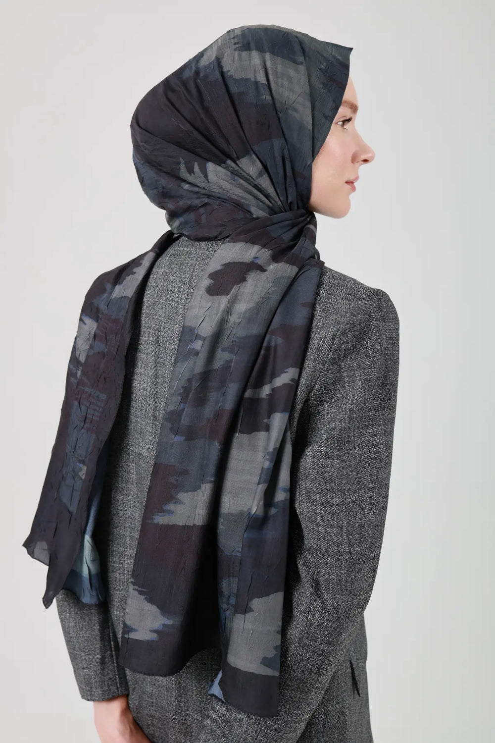 Zigzag Desenli Lacivert Şal - M27