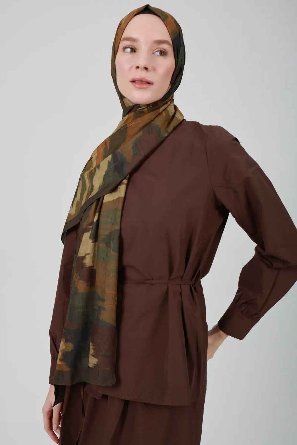 Zigzag Desenli Toprak Şal - M25