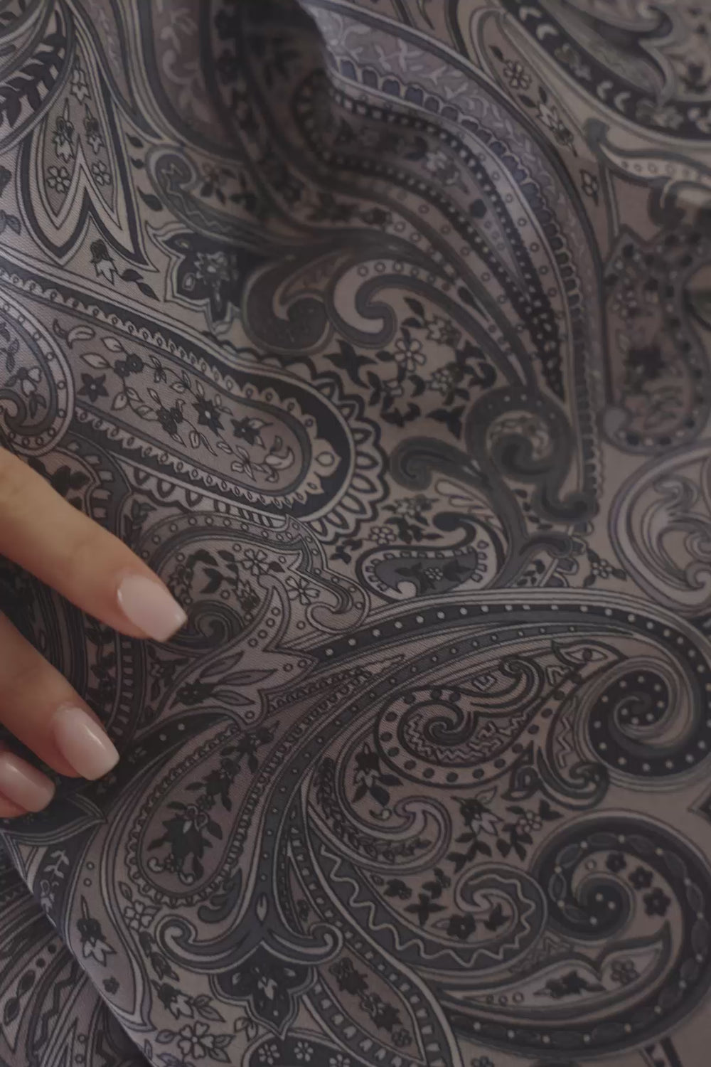 Paisley Desenli Soluk Lila Şal - MK08